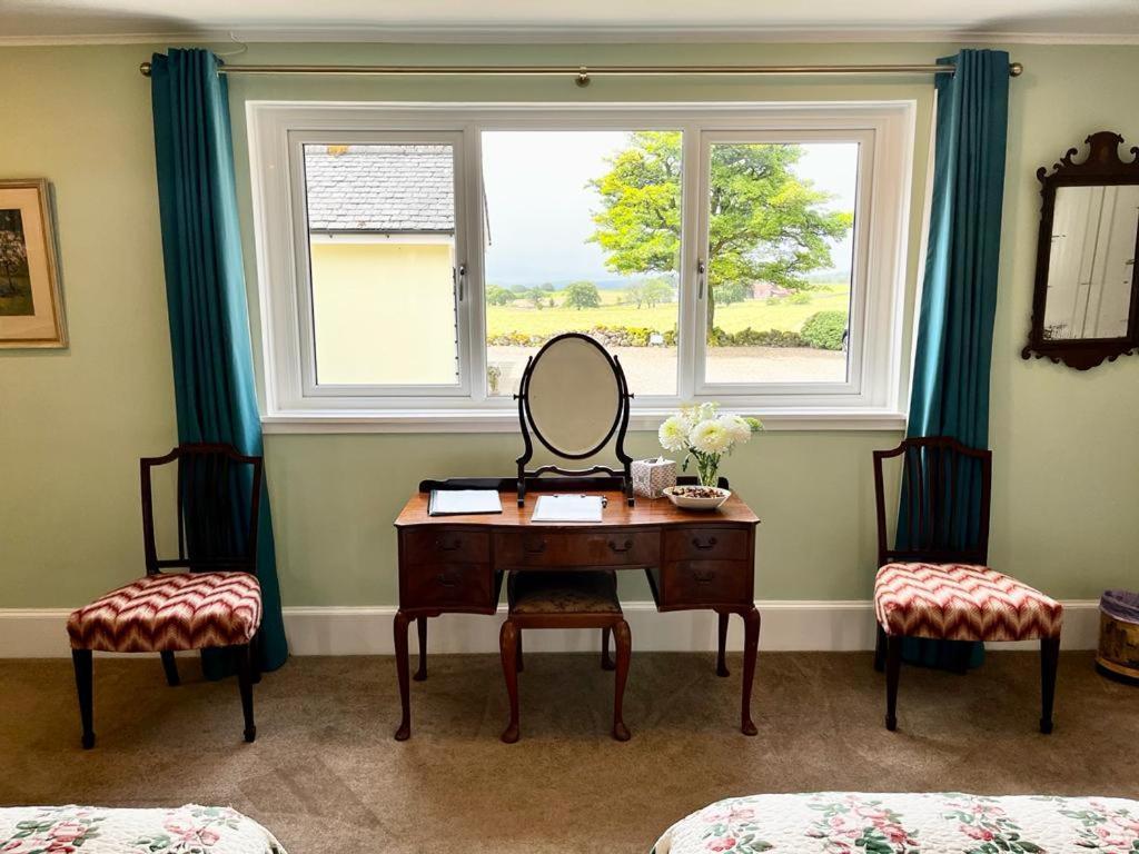 Bed and Breakfast Whitehouse Uplawmoor Екстер'єр фото